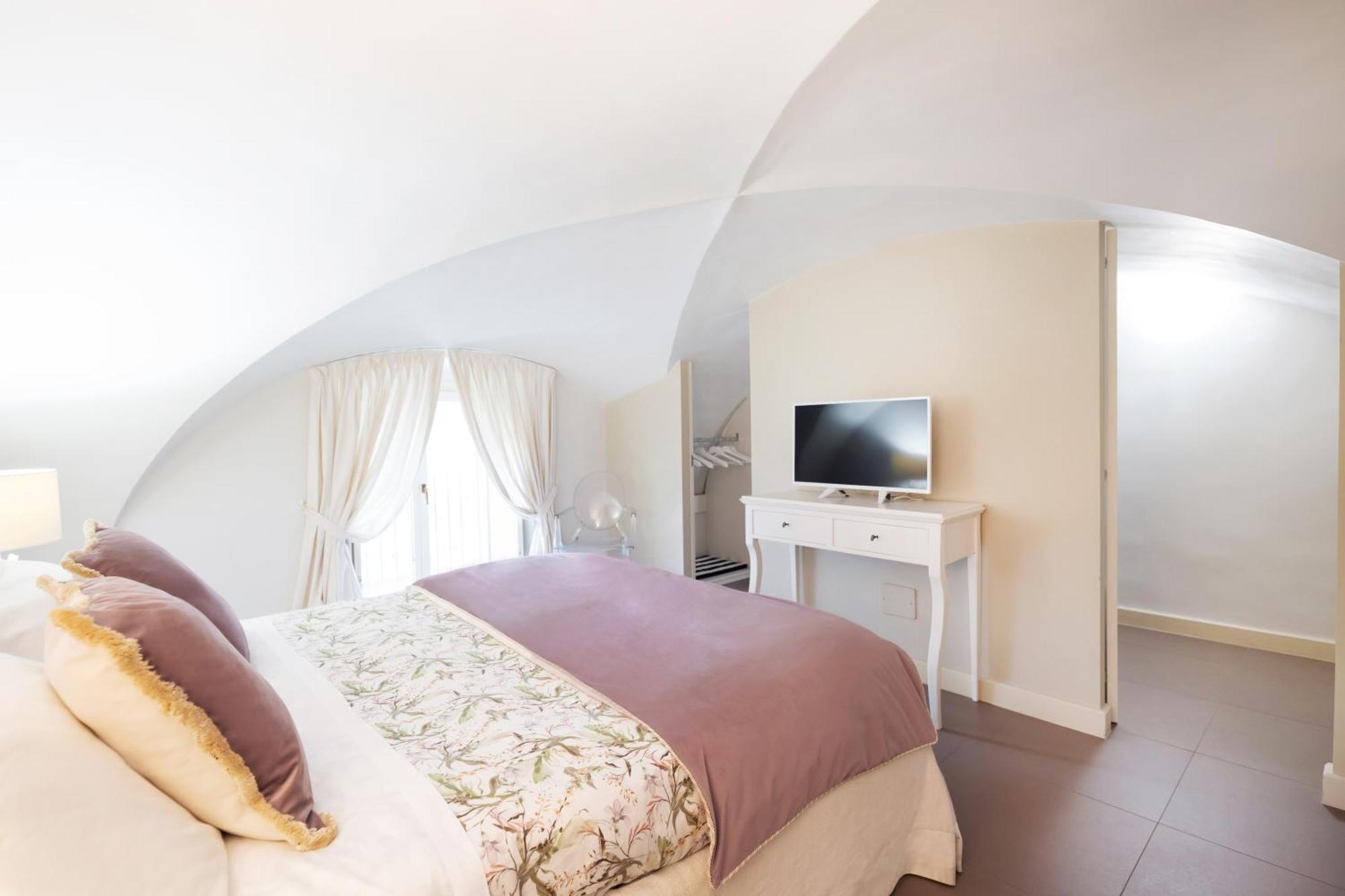 B Sicilian Charming Stay - Luxury Loft Катания Экстерьер фото